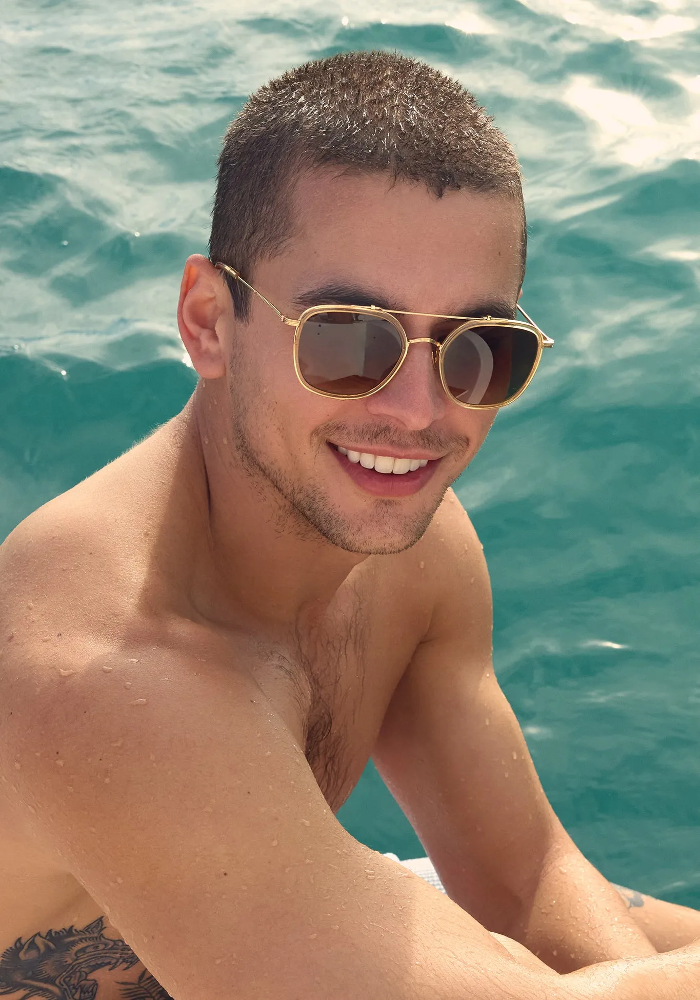 AUSTIN | 18K Titanium   Champagne Polarized