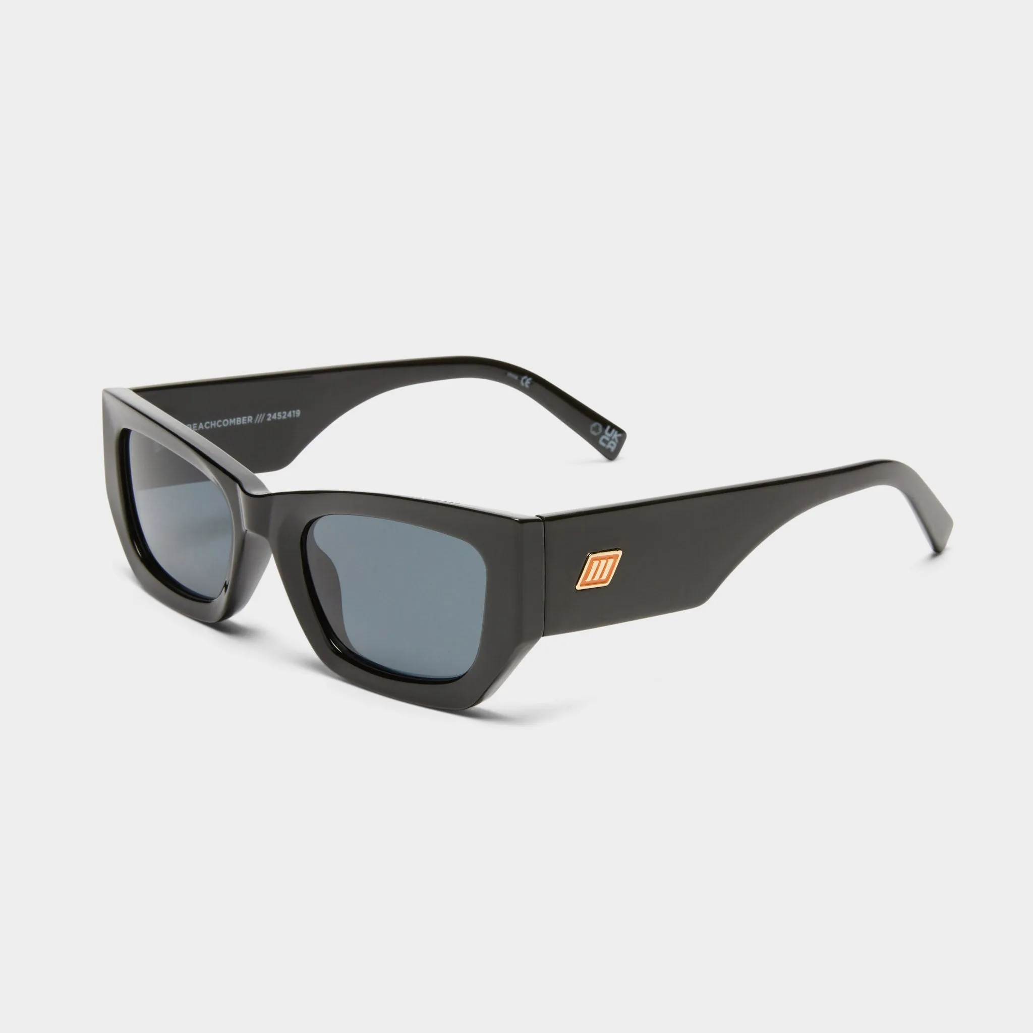 BEACHCOMBER | BLACK