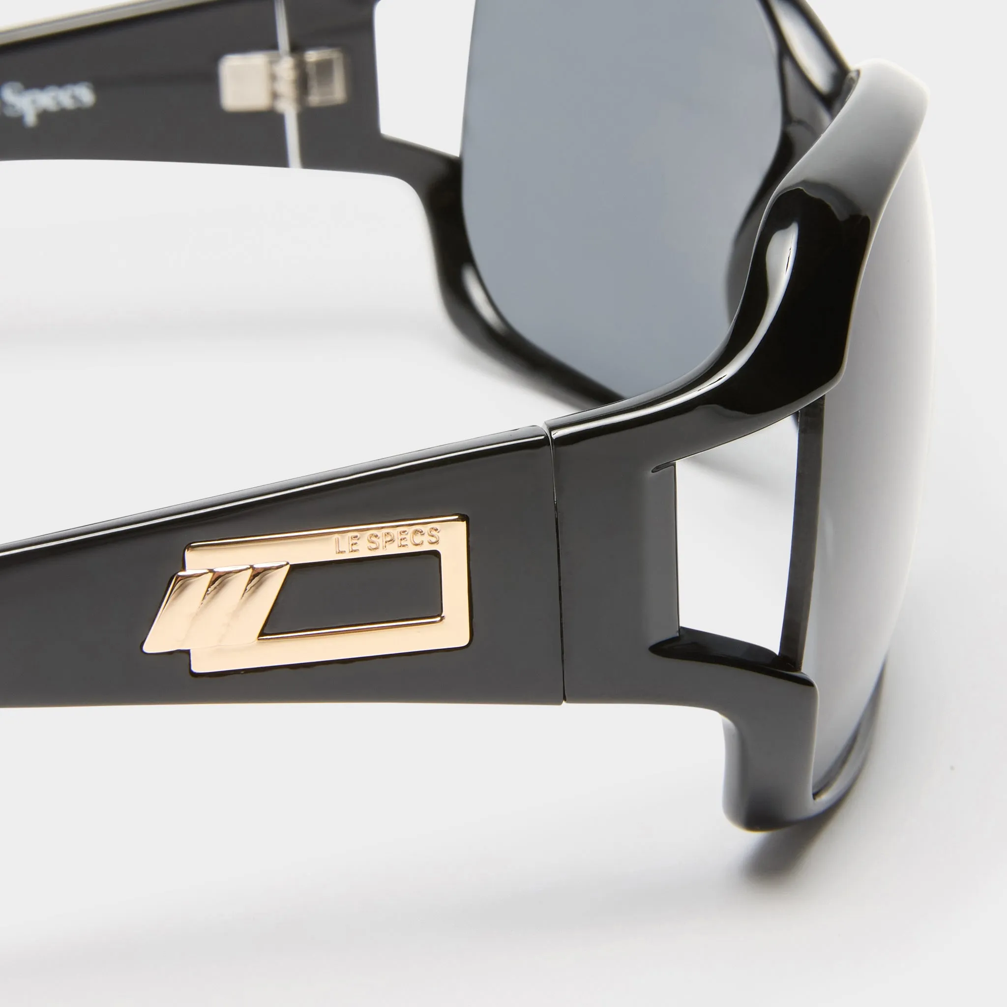 BOLSHY | BLACK
