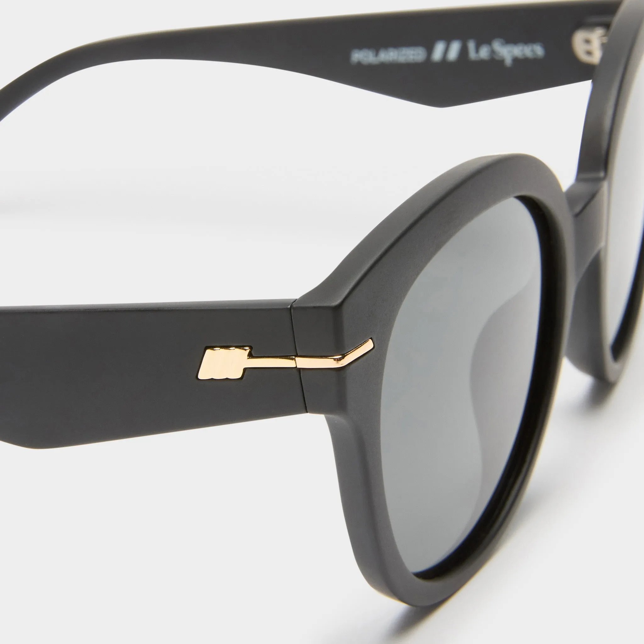 CAPACIOUS | MATTE BLACK