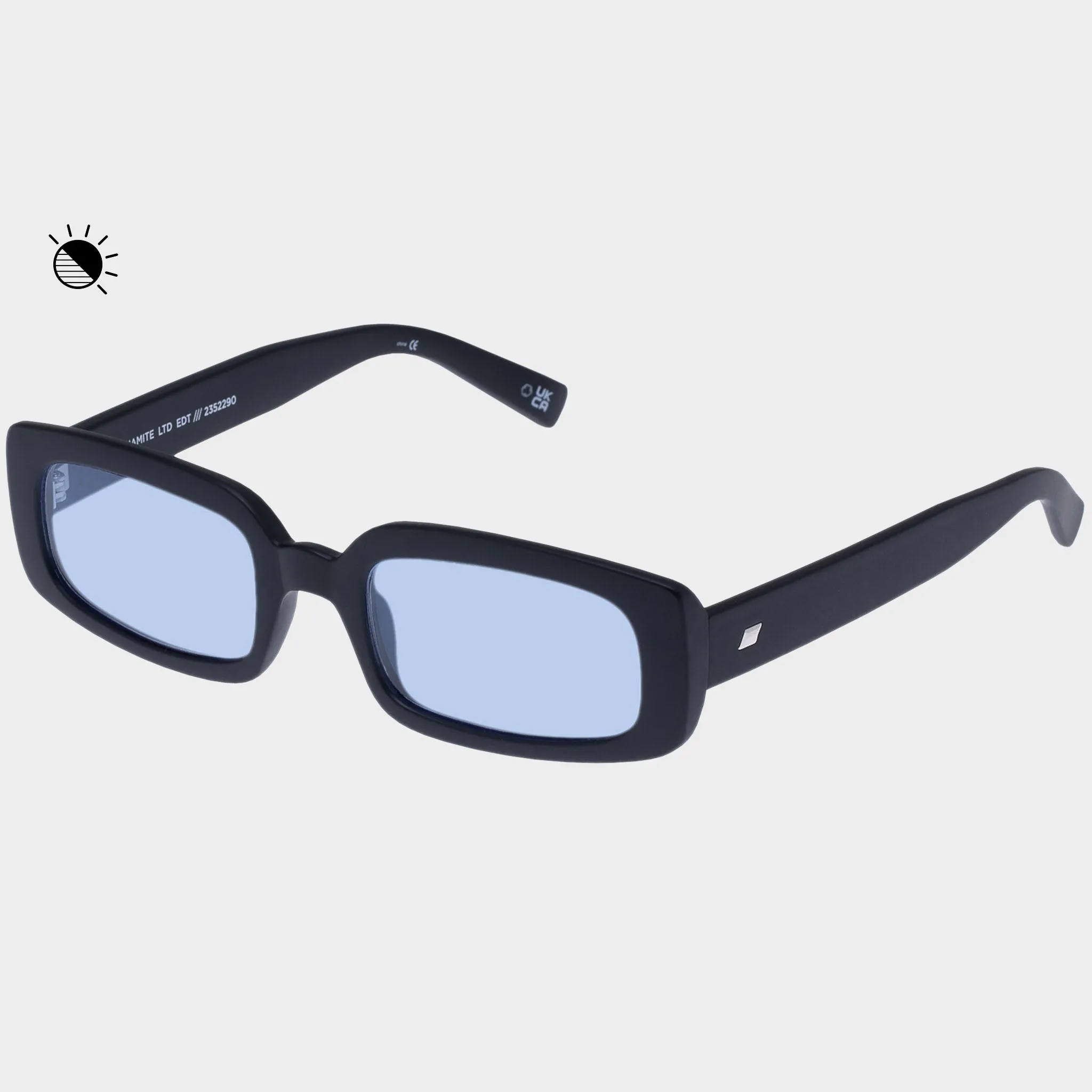 DYNAMITE | MATTE BLACK BLUE PHOTOCHROMIC