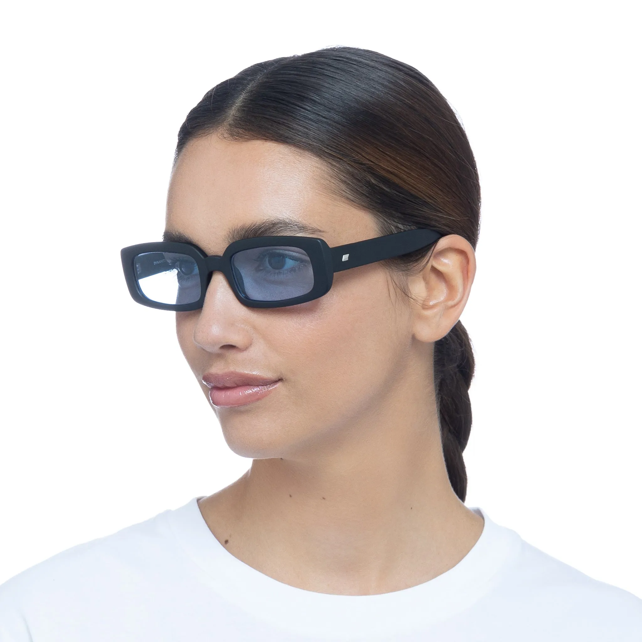 DYNAMITE | MATTE BLACK BLUE PHOTOCHROMIC