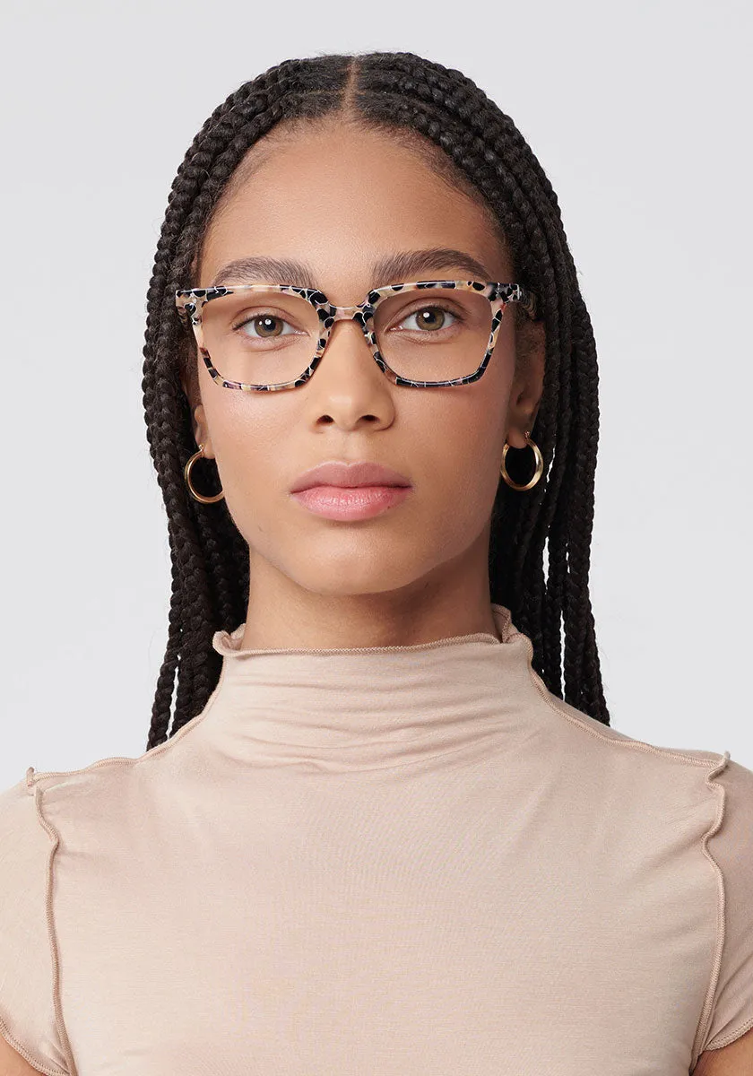HOWARD (51) | Crema