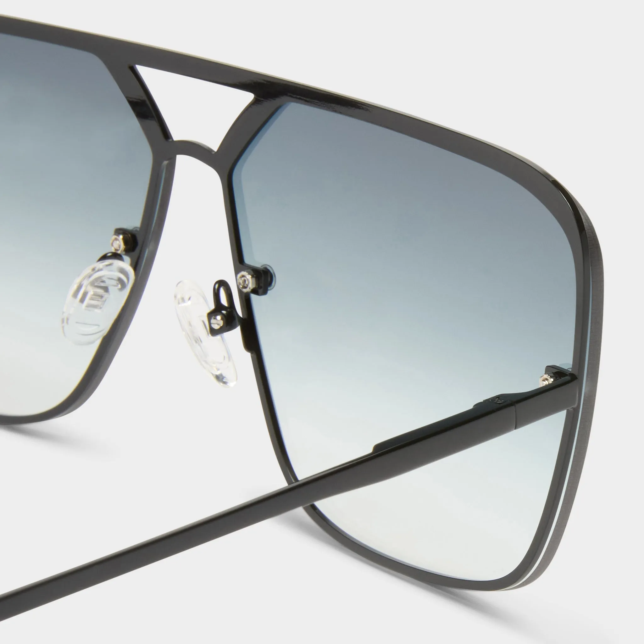 METAZOIC | BLACK
