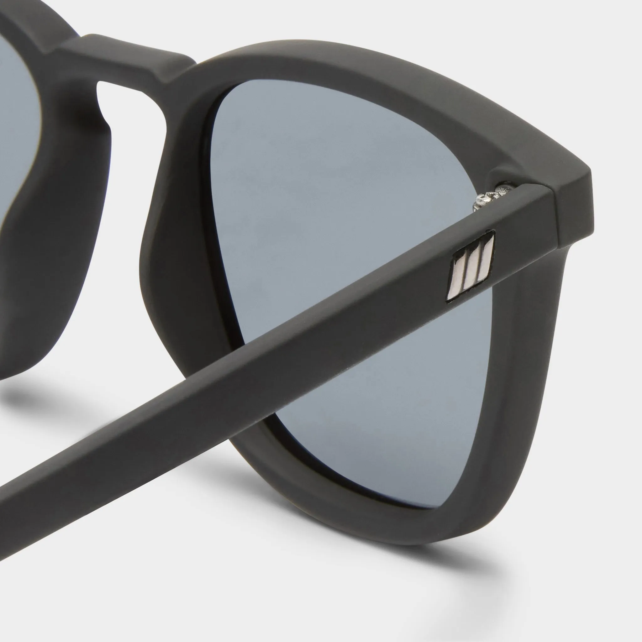 NO BIGGIE | BLACK RUBBER POLARIZED
