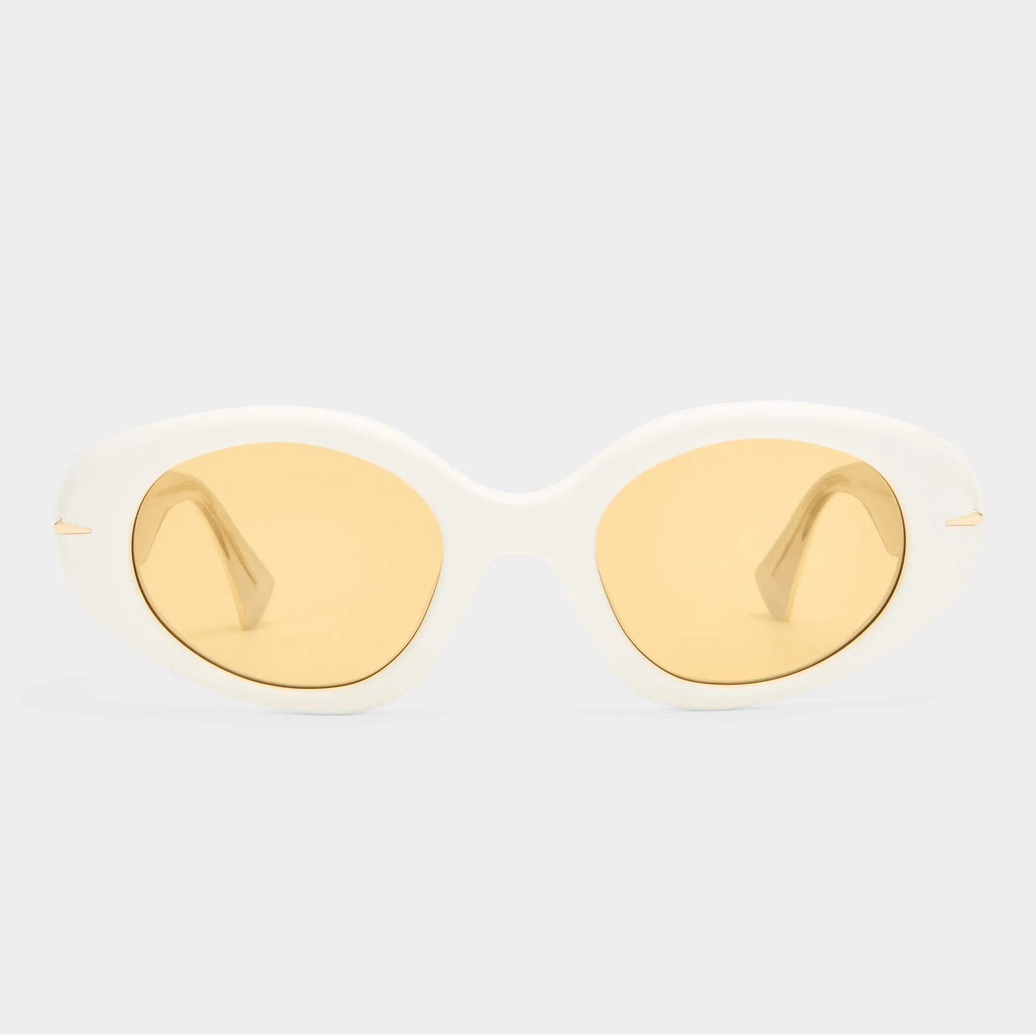 NUMERO DOS | IVORY