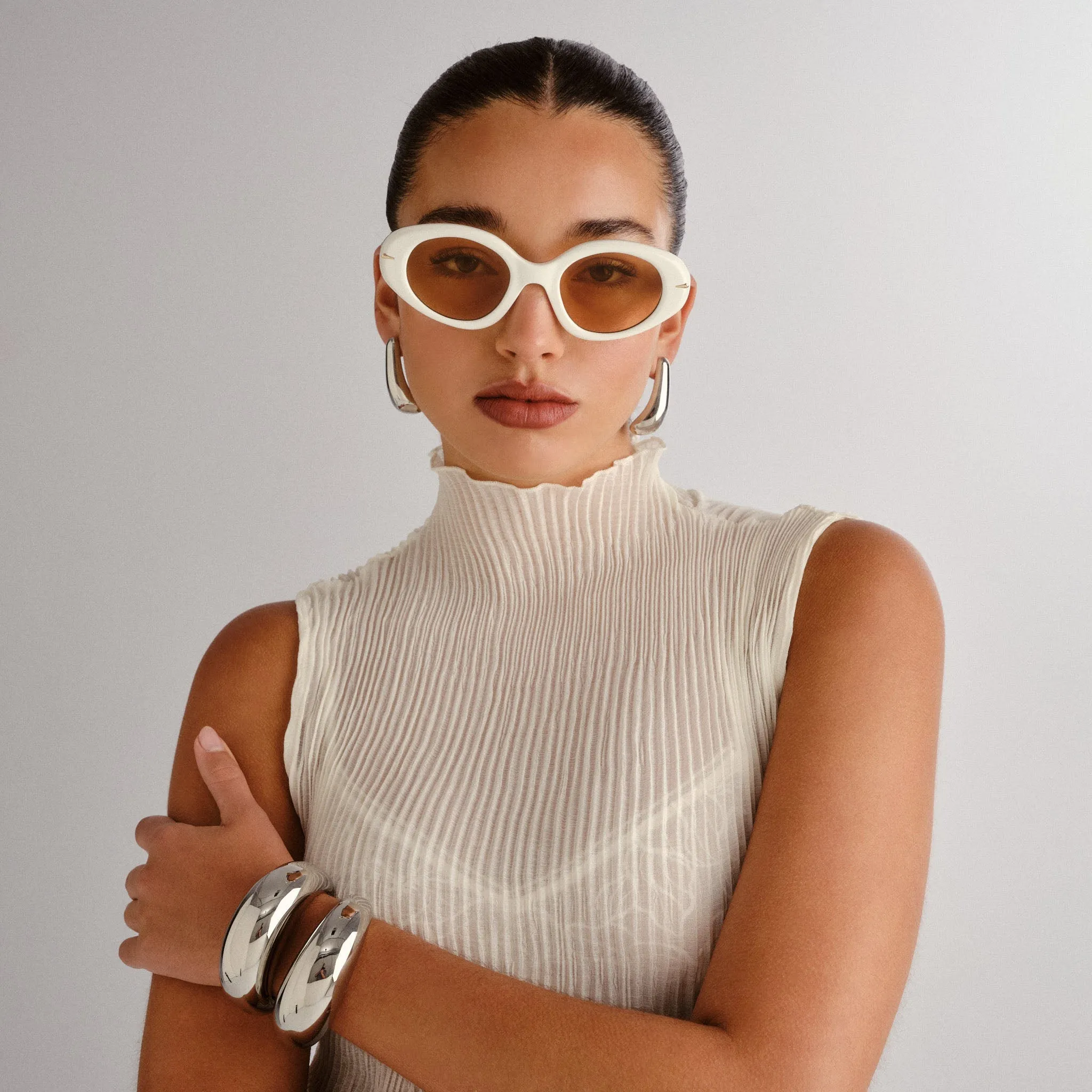 NUMERO DOS | IVORY