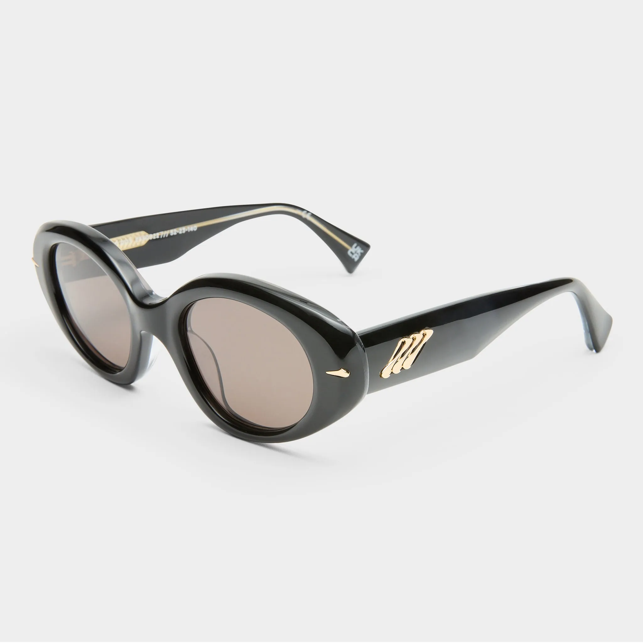 NUMERO DOS | OBSIDIAN BLACK SMOKE MONO