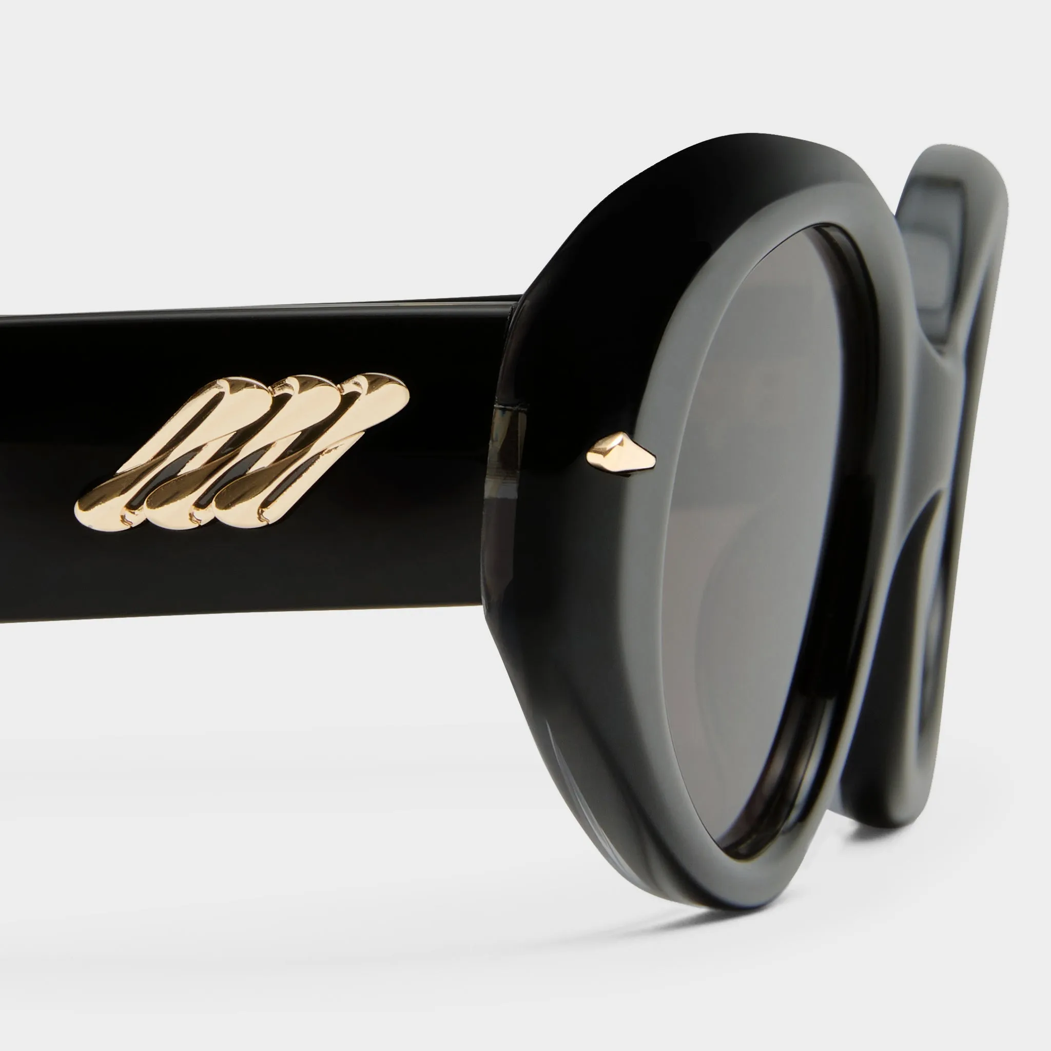 NUMERO DOS | OBSIDIAN BLACK SMOKE MONO