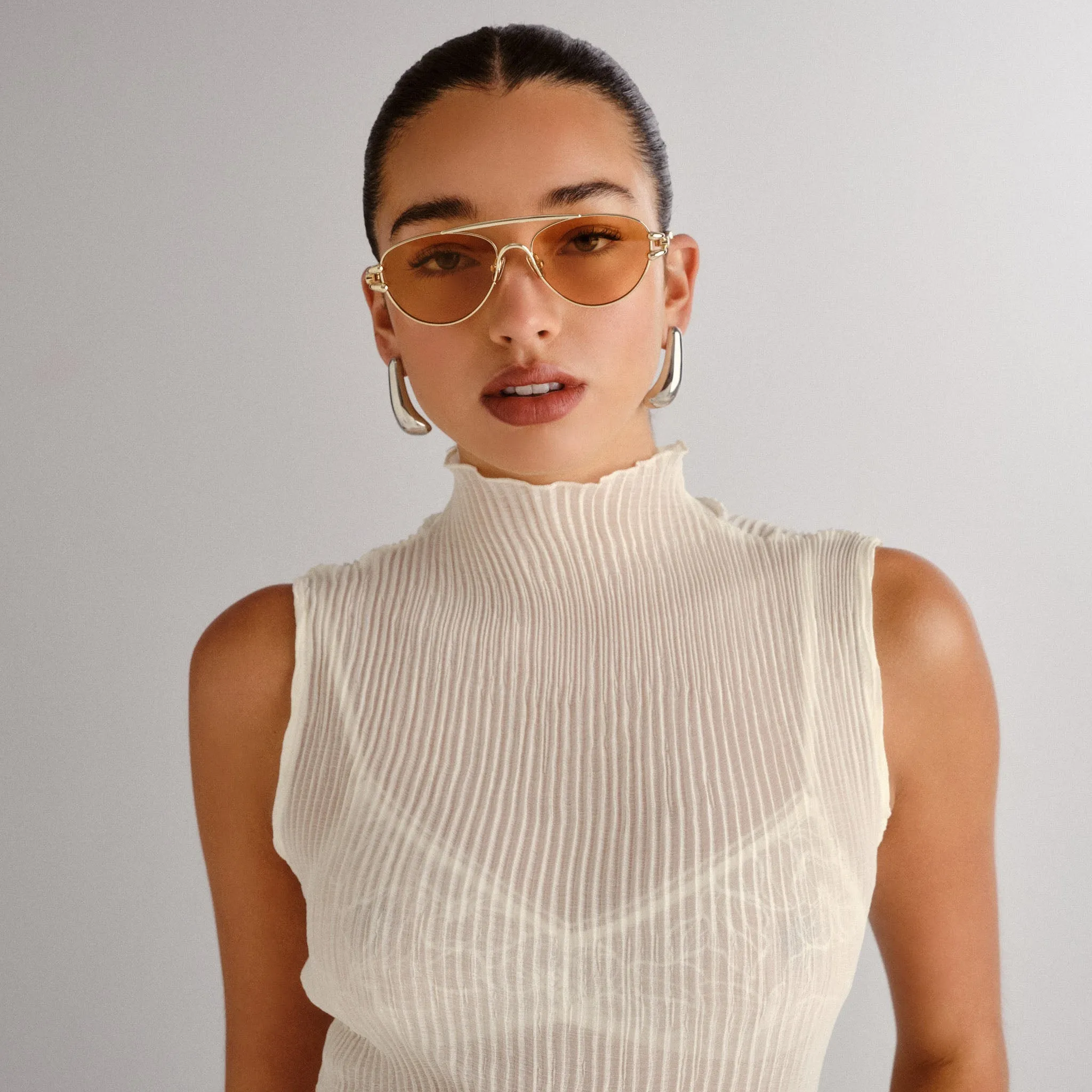 NUMERO SEIS | BRIGHT GOLD AMBER TINT