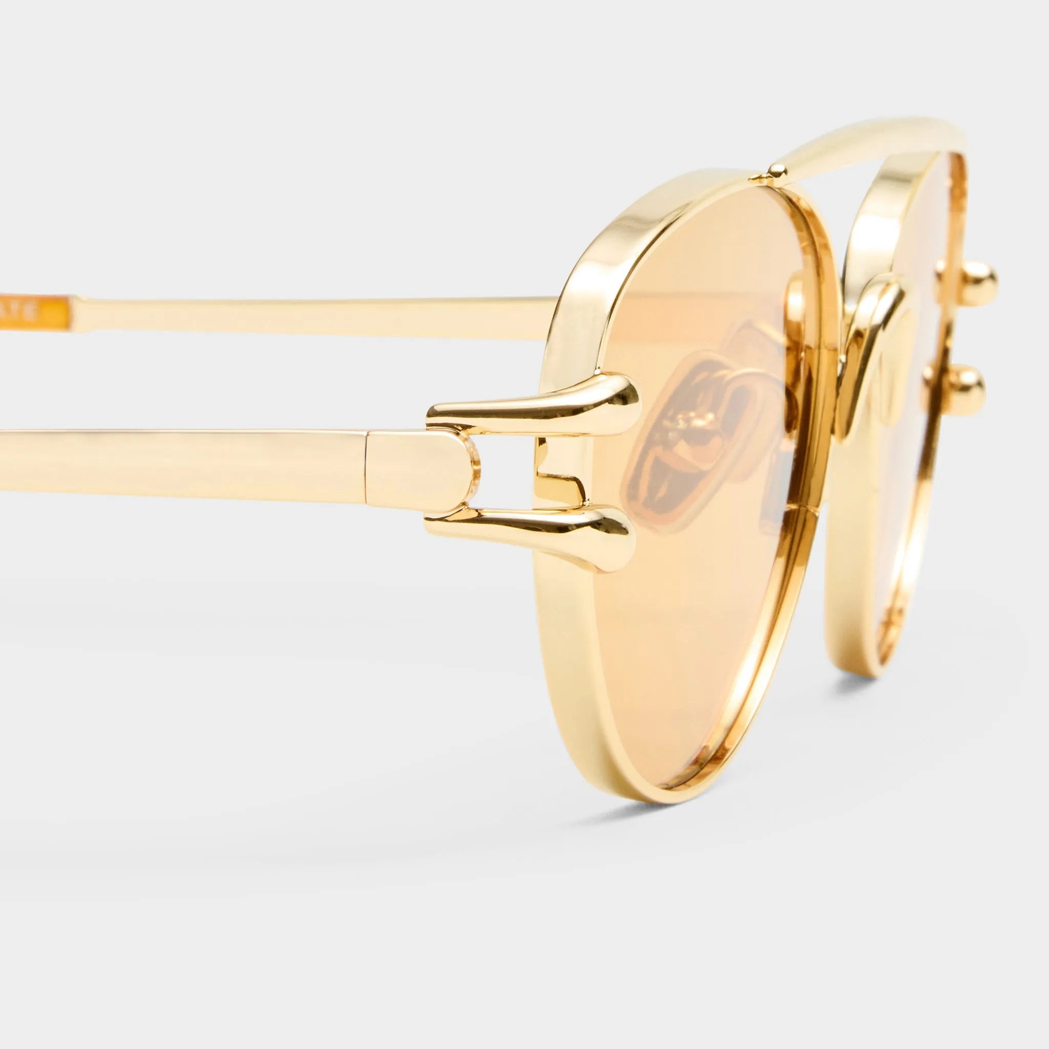 NUMERO SEIS | BRIGHT GOLD AMBER TINT