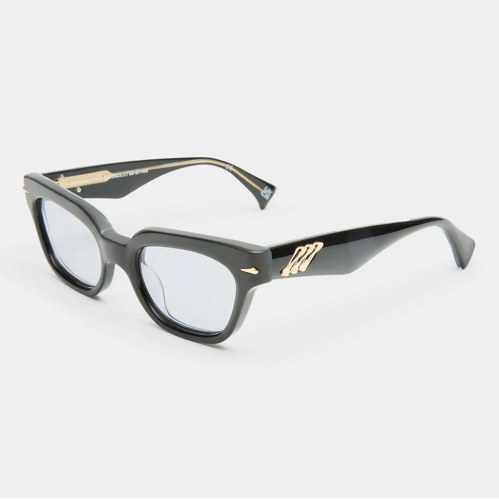 NUMERO TRES | OBSIDIAN BLACK SMOKE TINT