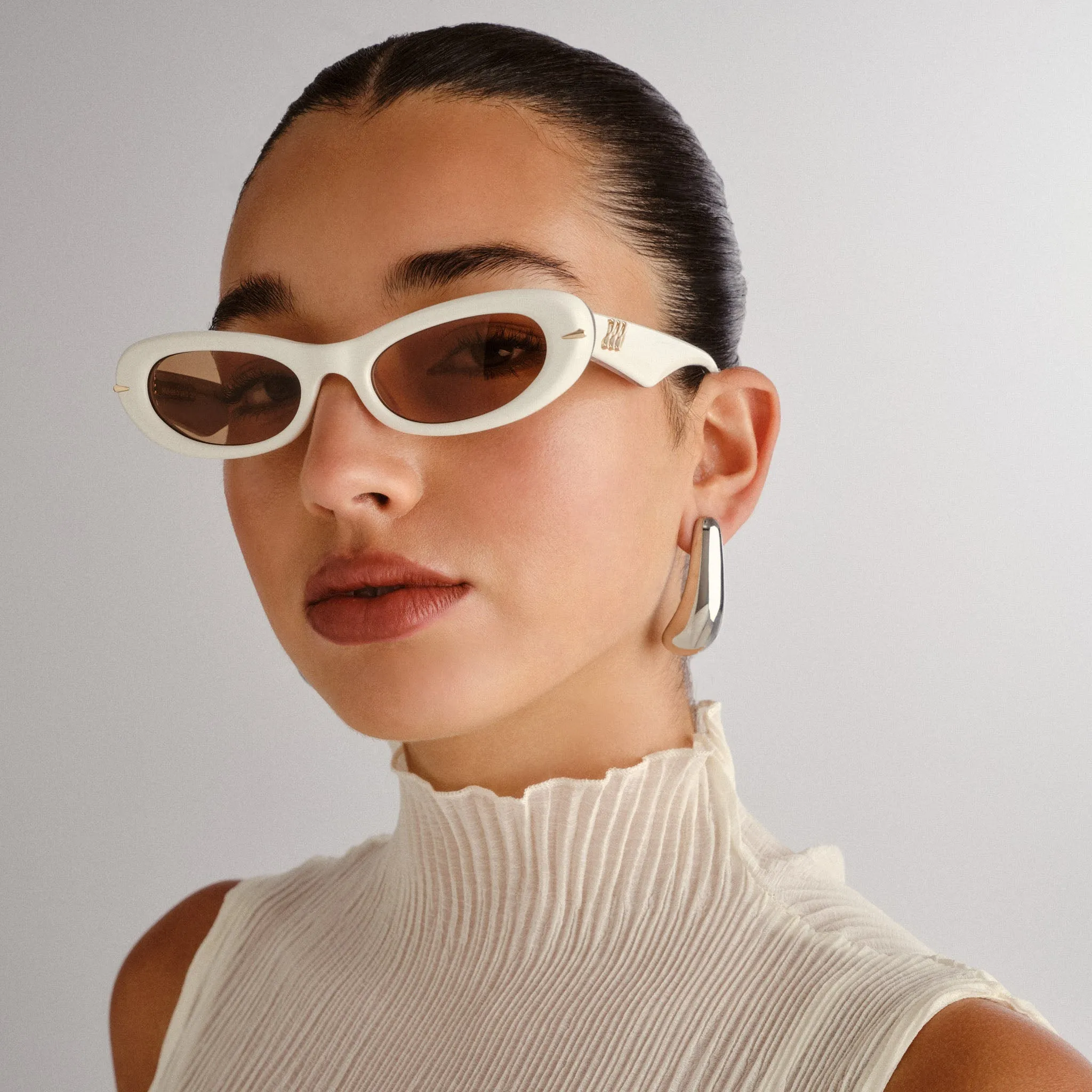 NUMERO UNO | IVORY