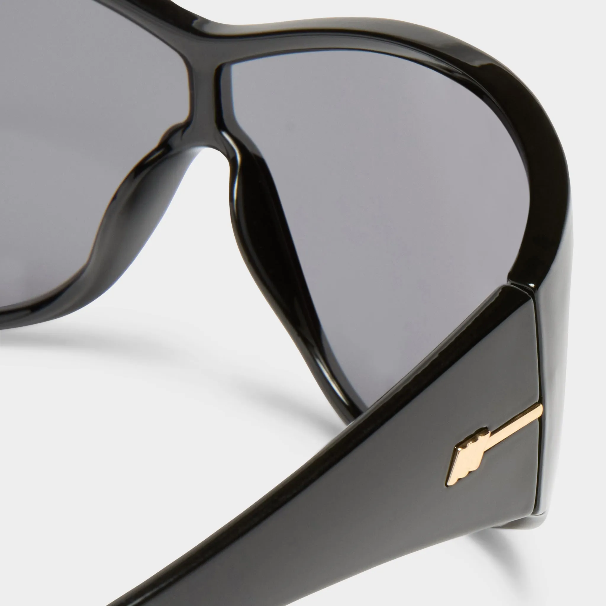 POLARITY | BLACK