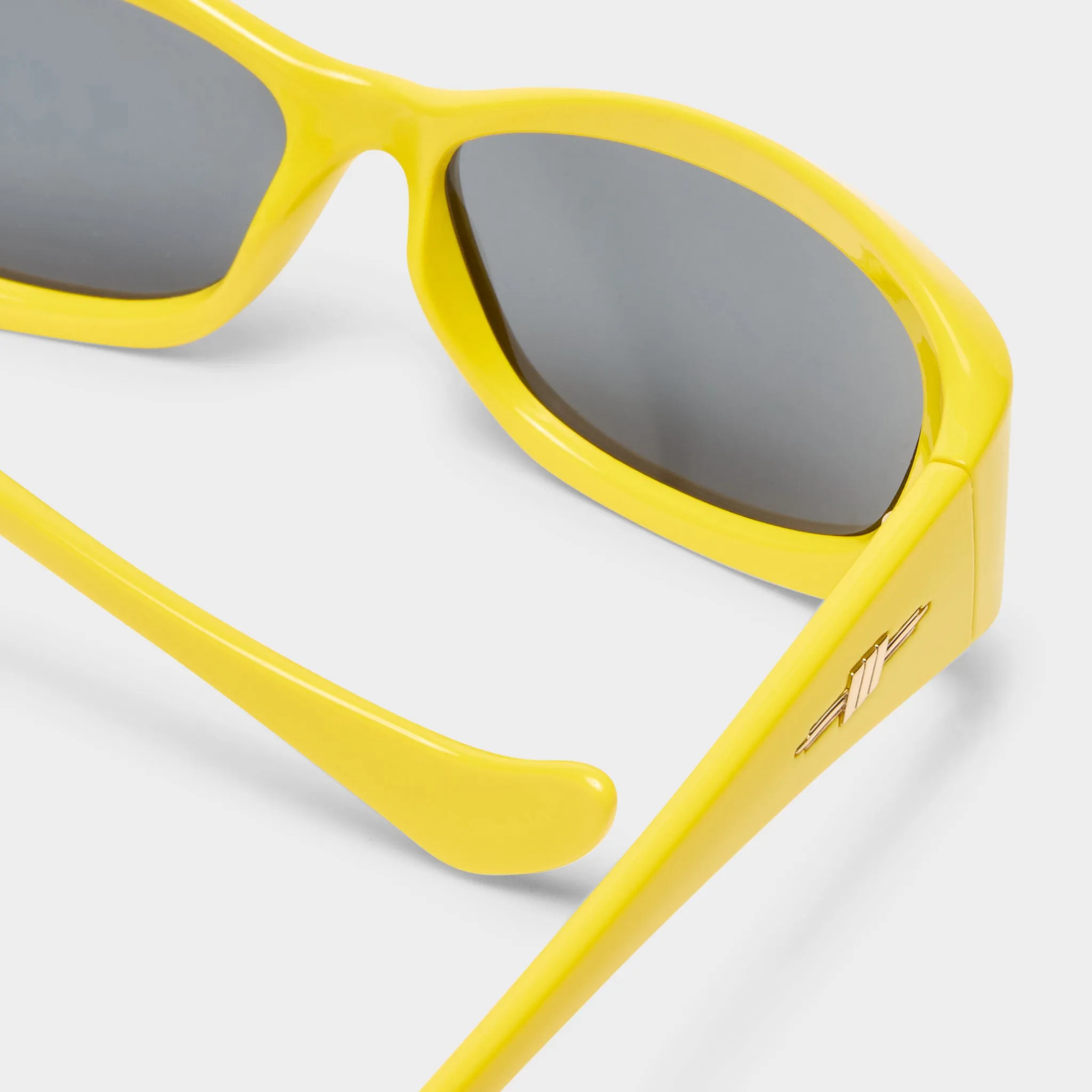 SWIFT LUST | ELECTRIC YELLOW