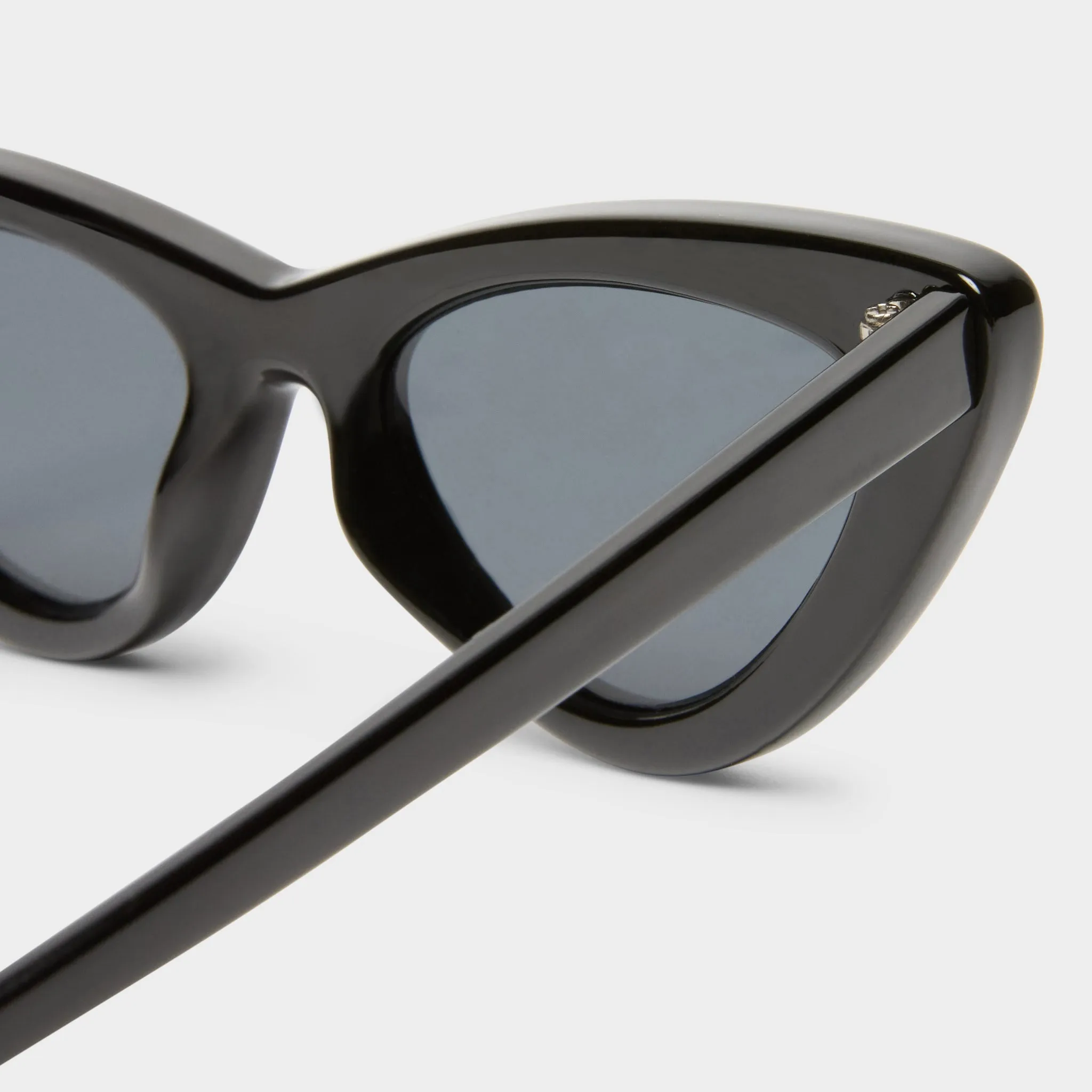 THE LAST LOLITA | BLACK