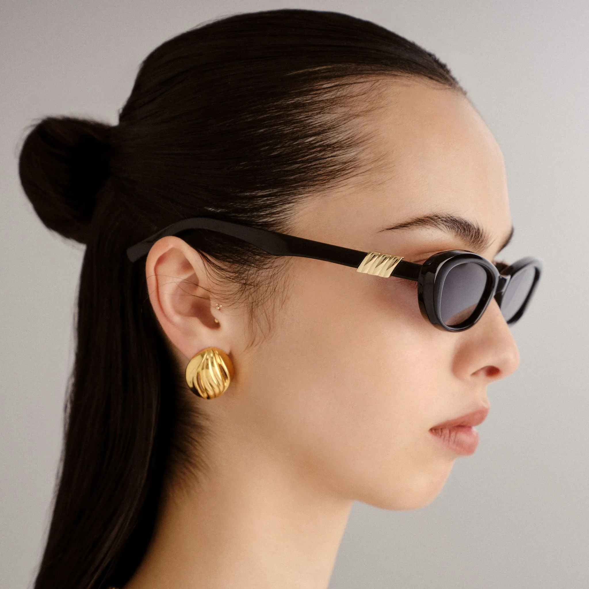 THE WHISPERER | BLACK POLARIZED