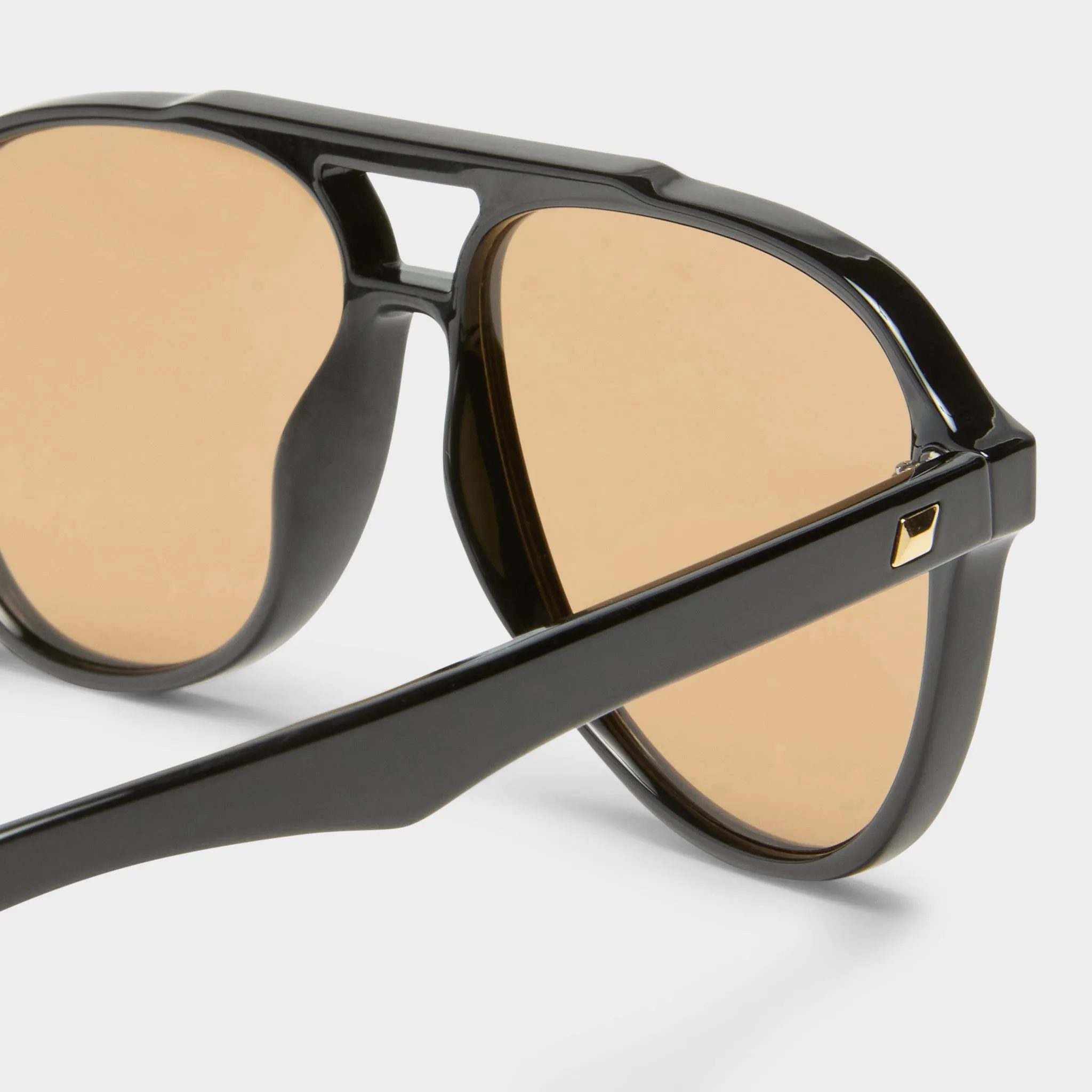 TRAGIC MAGIC | BLACK TAN TINT